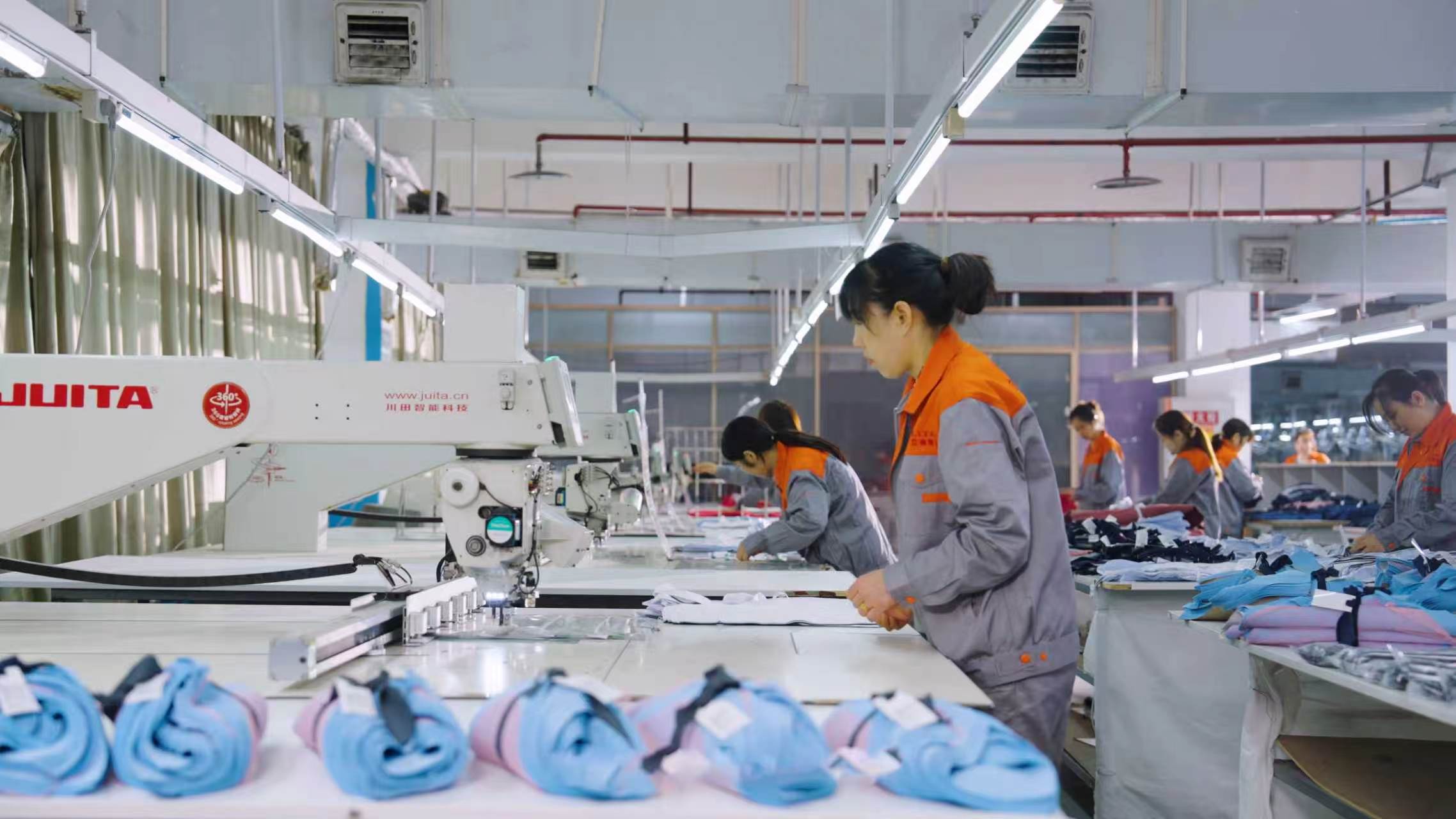 深耕校园服饰三十五载 重庆立泰服饰集团赋能校园资源合作商共赢发展-2823-立泰校服定制